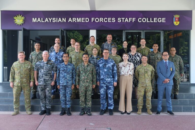 𝐀𝐔𝐒𝐓𝐑𝐀𝐋𝐈𝐀 𝐂𝐎𝐌𝐌𝐀𝐍𝐃 𝐀𝐍𝐃 𝐒𝐓𝐀𝐅𝐅 𝐂𝐎𝐋𝐋𝐄𝐆𝐄 (𝐀𝐂𝐒𝐂) 𝐕𝐈𝐒𝐈𝐓𝐄𝐃 𝐓𝐇𝐄 𝐌𝐀𝐋𝐀𝐘𝐒𝐈𝐀𝐍 𝐀𝐑𝐌𝐄𝐃 𝐅𝐎𝐑𝐂𝐄𝐒 𝐒𝐓𝐀𝐅𝐅 𝐂𝐎𝐋𝐋𝐄𝐆𝐄 (𝐌𝐀𝐅𝐒𝐂) 𝐏𝐔𝐓𝐑𝐀𝐉𝐀𝐘𝐀